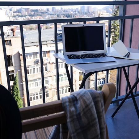 B-Lax Apartment Тбілісі Екстер'єр фото