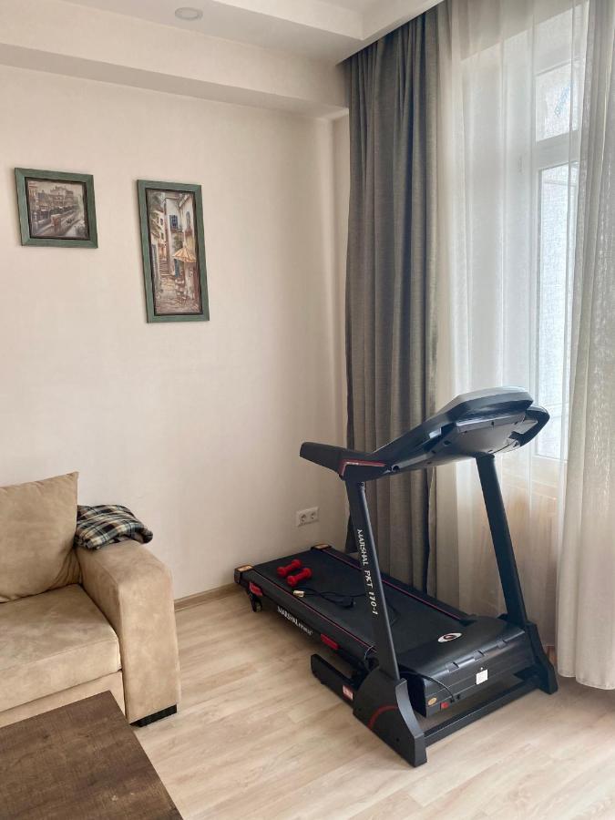 B-Lax Apartment Тбілісі Екстер'єр фото
