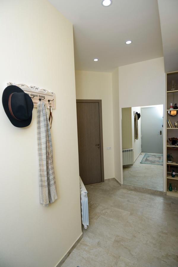 B-Lax Apartment Тбілісі Екстер'єр фото